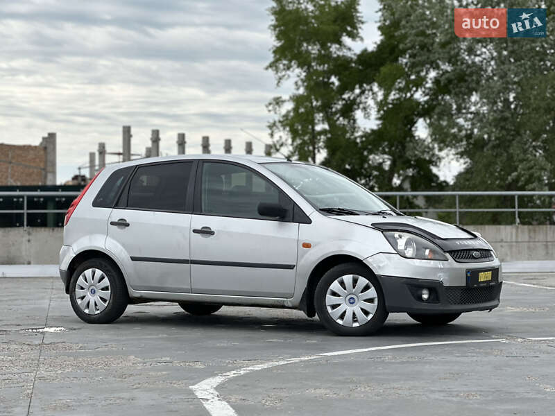 Хетчбек Ford Fiesta 2007 в Києві