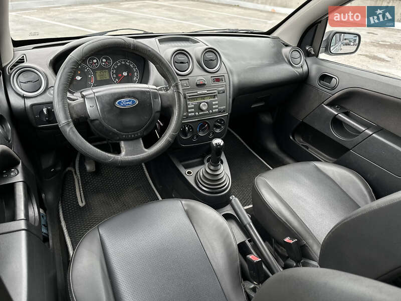 Хетчбек Ford Fiesta 2007 в Києві