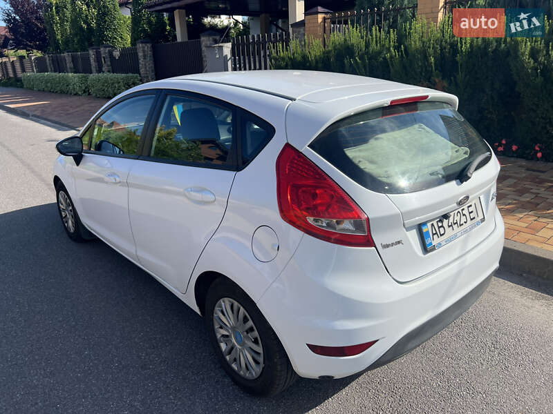 Хэтчбек Ford Fiesta 2012 в Виннице
