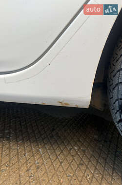 Хэтчбек Ford Fiesta 2012 в 