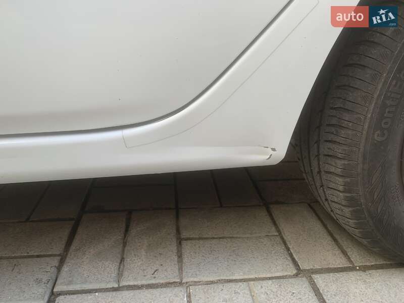 Хэтчбек Ford Fiesta 2012 в Полтаве фото 15 Хэтчбек Ford Fiesta 2012 в Полтаве