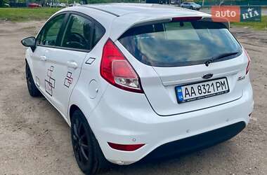 Хэтчбек Ford Fiesta 2013 в 