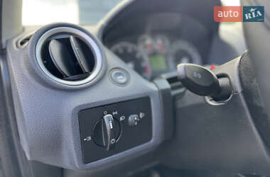 Хетчбек Ford Fiesta 2007 в 