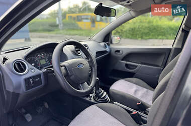 Хетчбек Ford Fiesta 2007 в 