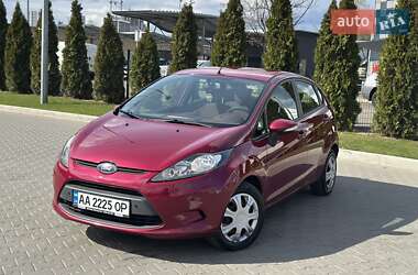Хэтчбек Ford Fiesta 2011 в Киеве