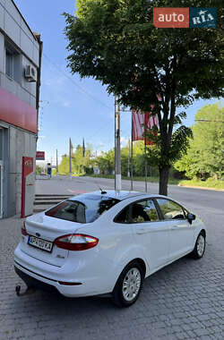 Седан Ford Fiesta 2017 в 