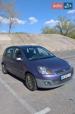 Хэтчбек Ford Fiesta 2007 в Киеве