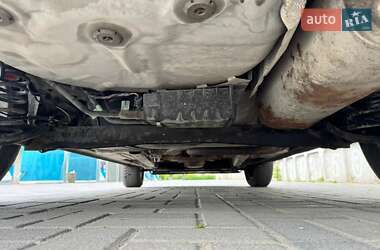 Хэтчбек Ford Fiesta 2015 в 