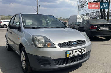 Хэтчбек Ford Fiesta 2007 в Киеве