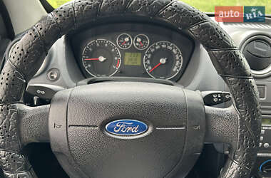 Хетчбек Ford Fiesta 2008 в 