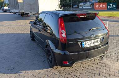 Хэтчбек Ford Fiesta 2007 в 