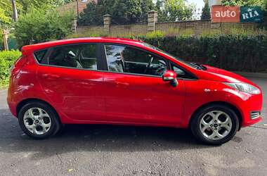 Хетчбек Ford Fiesta 2013 в 