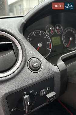 Хэтчбек Ford Fiesta 2007 в 