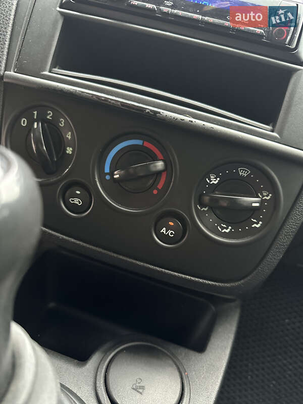 Хэтчбек Ford Fiesta 2007 в Хмельнике фото 30 Хэтчбек Ford Fiesta 2007 в Хмельнике