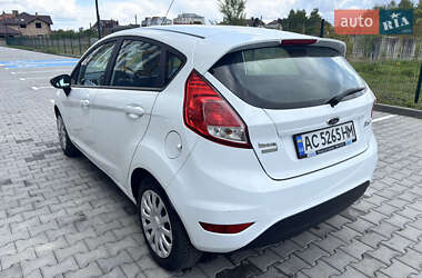 Хэтчбек Ford Fiesta 2014 в 
