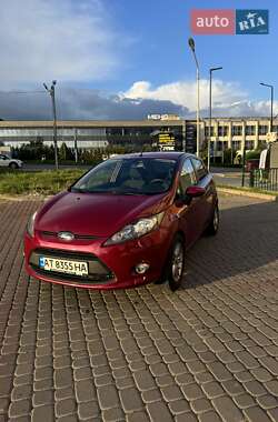 Хетчбек Ford Fiesta 2012 в Івано-Франківську