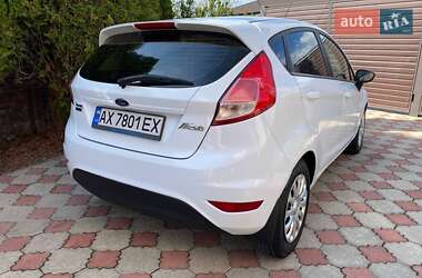 Хетчбек Ford Fiesta 2013 в 