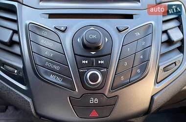 Хетчбек Ford Fiesta 2013 в 