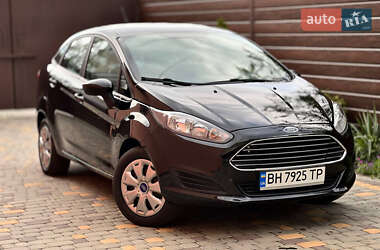 Седан Ford Fiesta 2016 в 