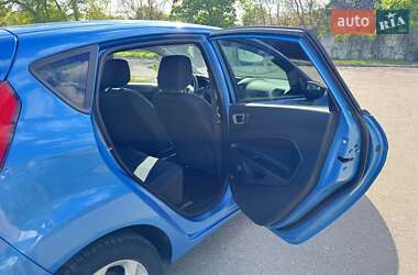 Хэтчбек Ford Fiesta 2011 в 