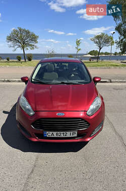 Седан Ford Fiesta 2017 в Черкасах