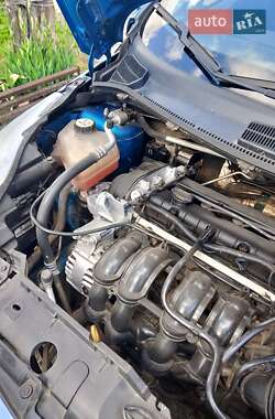 Седан Ford Fiesta 2013 в 
