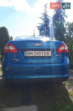 Седан Ford Fiesta 2013 в 