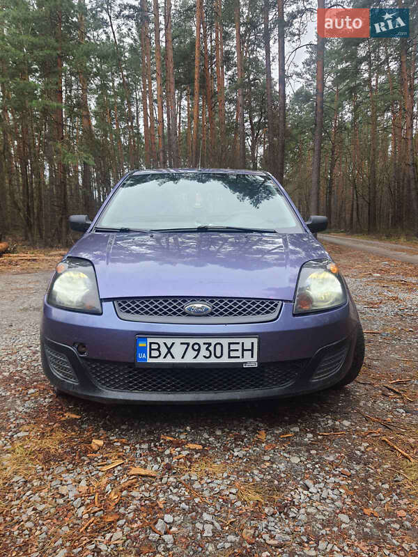 Хэтчбек Ford Fiesta 2006 в Славуте фото 2 Хэтчбек Ford Fiesta 2006 в Славуте