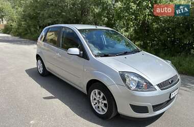 Хэтчбек Ford Fiesta 2008 в Стрые