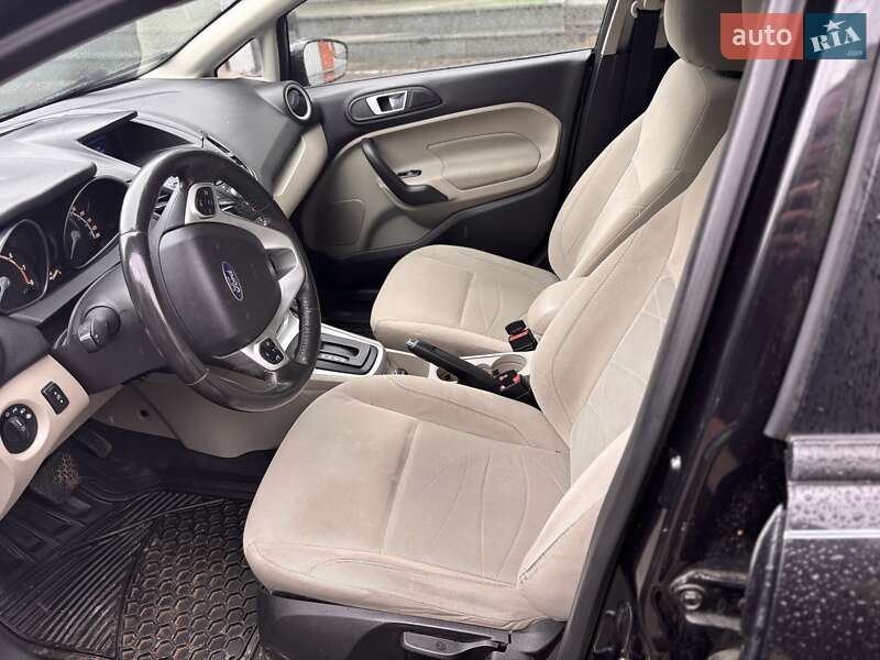Седан Ford Fiesta 2014 в Житомире фото 10 Седан Ford Fiesta 2014 в Житомире