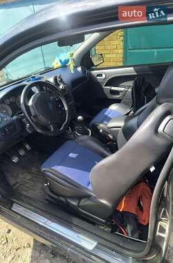 Хэтчбек Ford Fiesta 2007 в 