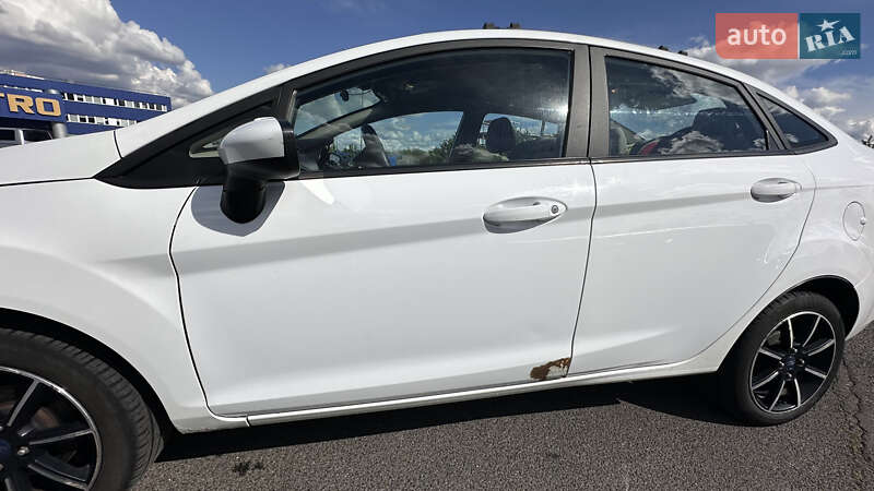 Седан Ford Fiesta 2017 в Киеве фото 10 Седан Ford Fiesta 2017 в Киеве