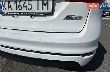 Седан Ford Fiesta 2017 в 