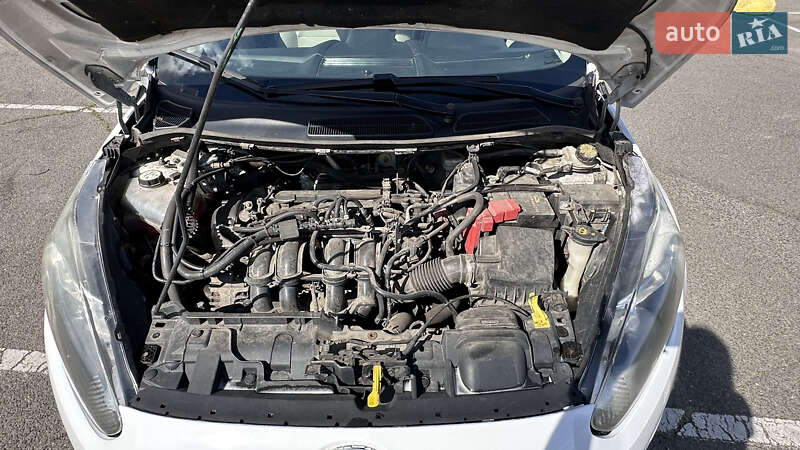 Седан Ford Fiesta 2017 в Киеве фото 22 Седан Ford Fiesta 2017 в Киеве