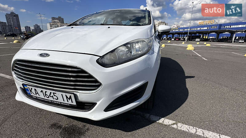 Седан Ford Fiesta 2017 в Киеве фото 24 Седан Ford Fiesta 2017 в Киеве