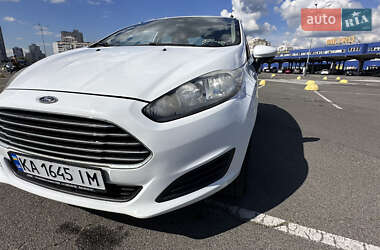 Седан Ford Fiesta 2017 в 