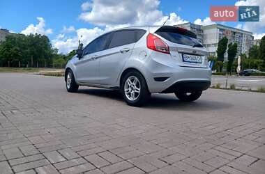 Хэтчбек Ford Fiesta 2017 в 