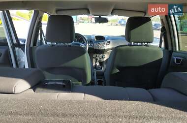 Хэтчбек Ford Fiesta 2015 в 