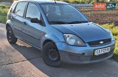 Хетчбек Ford Fiesta 2006 в 