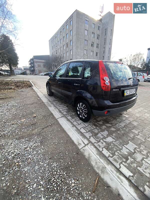 Хэтчбек Ford Fiesta 2008 в Львове