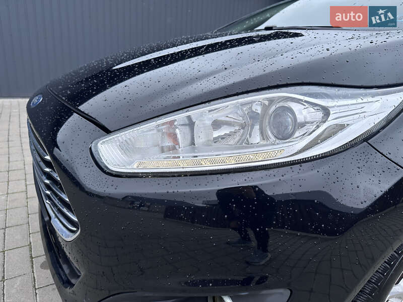 Седан Ford Fiesta 2017 в Львове