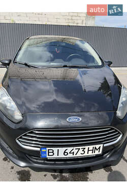 Хэтчбек Ford Fiesta 2014 в Днепре