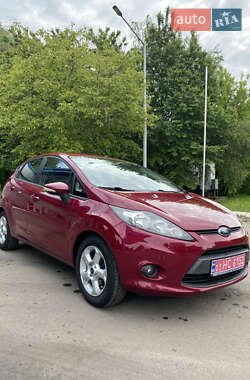 Хэтчбек Ford Fiesta 2009 в Дубно