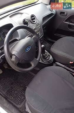 Хэтчбек Ford Fiesta 2008 в 
