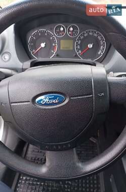 Хэтчбек Ford Fiesta 2008 в 