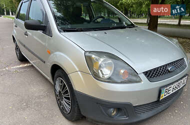 Хэтчбек Ford Fiesta 2005 в Николаеве