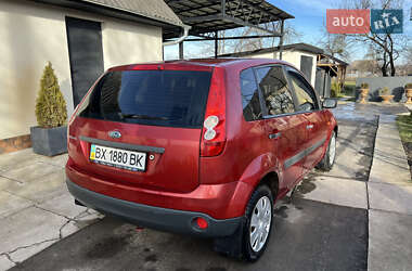 Хэтчбек Ford Fiesta 2006 в 