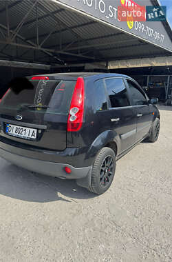 Седан Ford Fiesta 2008 в 