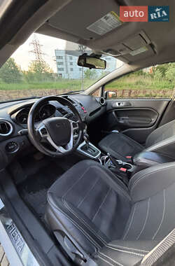 Хэтчбек Ford Fiesta 2014 в 