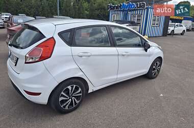 Хэтчбек Ford Fiesta 2013 в 